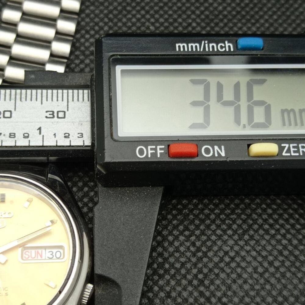 Vintage 1996 Seiko Automatic Mens Silver Watch W/daydate & Gold accents - Picture 7 of 8